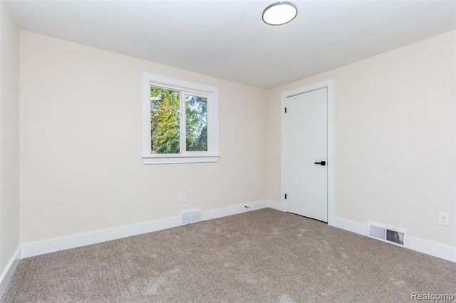 177 Avery Street, Clinton Township, MI 48036