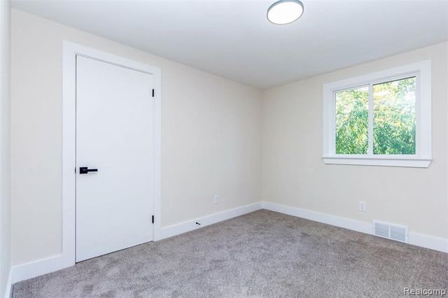 177 Avery Street, Clinton Township, MI 48036