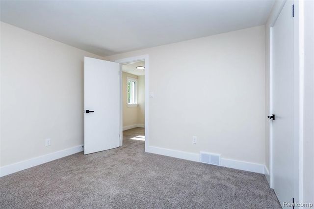 177 Avery Street, Clinton Township, MI 48036