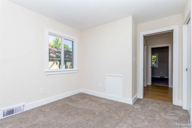 177 Avery Street, Clinton Township, MI 48036