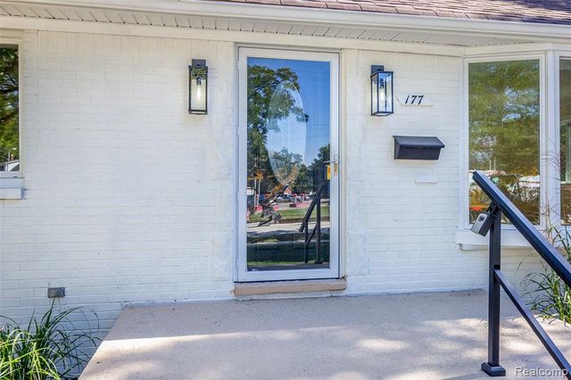 177 Avery Street, Clinton Township, MI 48036
