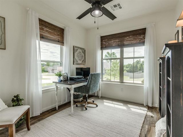 5532 Red Fox Run, Guthrie, OK 73044