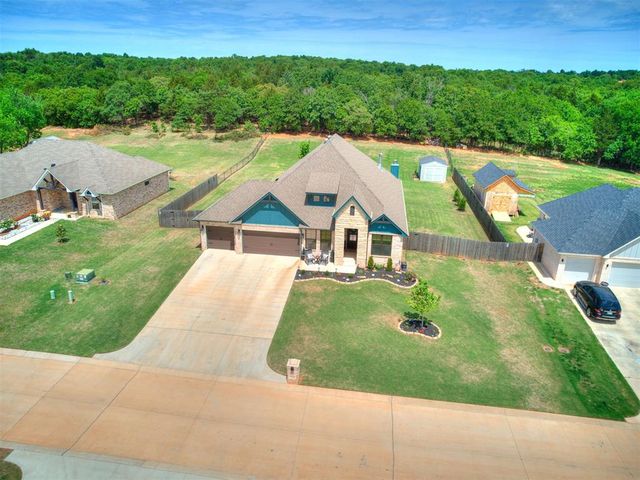 5532 Red Fox Run, Guthrie, OK 73044