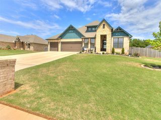 5532 Red Fox Run, Guthrie, OK 73044