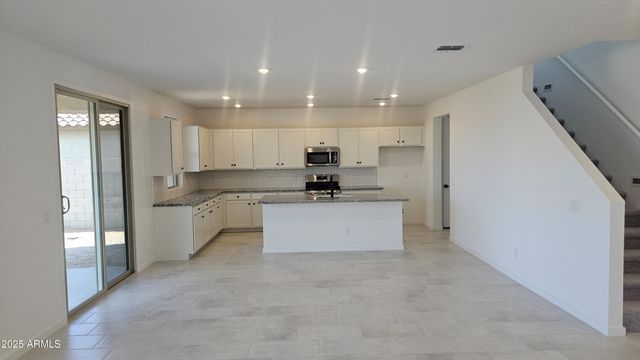 15584 W HACKAMORE Drive, Surprise, AZ 85387