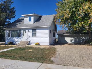 2516 W Genesee Street, Lapeer, MI 48446