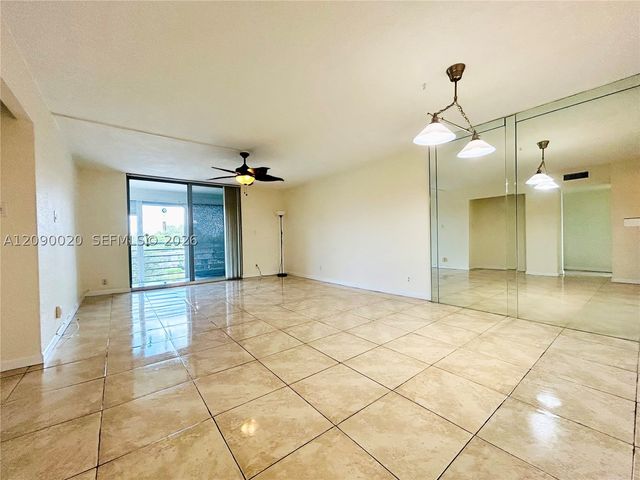 403 NW 68th Ave 419, Plantation, FL 33317