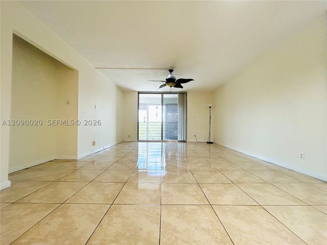 403 NW 68th Ave 419, Plantation, FL 33317