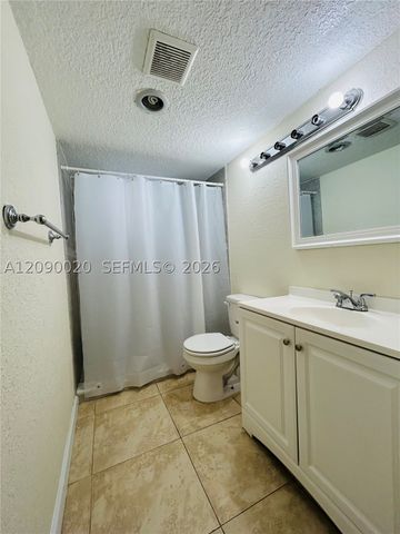 403 NW 68th Ave 419, Plantation, FL 33317