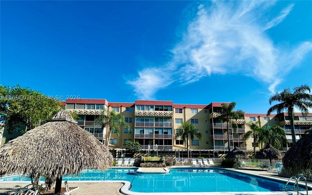 403 NW 68th Ave 419, Plantation, FL 33317