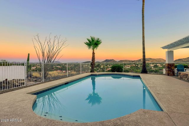 4852 W EL CORTEZ Place, Phoenix, AZ 85083