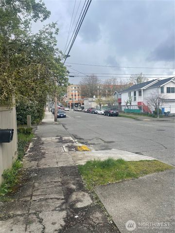 3101 S Walden Street, Seattle, WA 98144