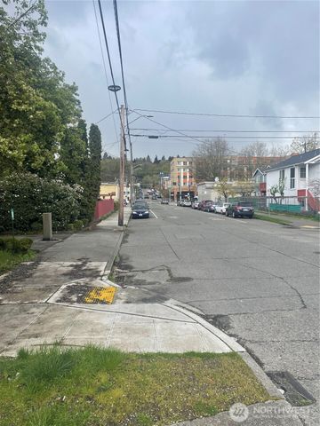 3101 S Walden Street, Seattle, WA 98144