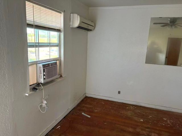 617 S Austin Street, Sherman, TX 75090