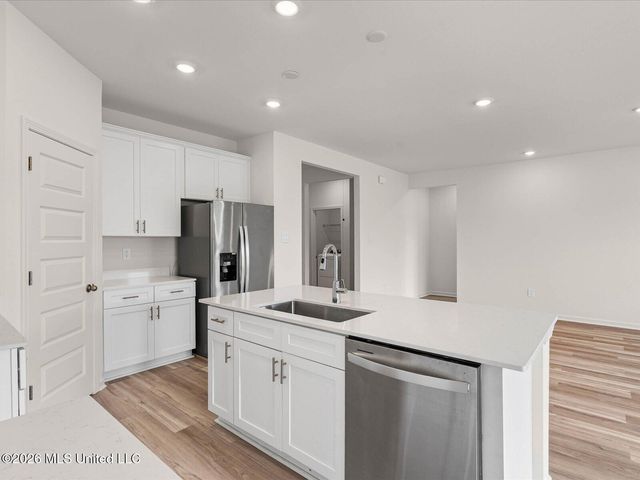 3739 Olivia Drive, Ocean Springs, MS 39564