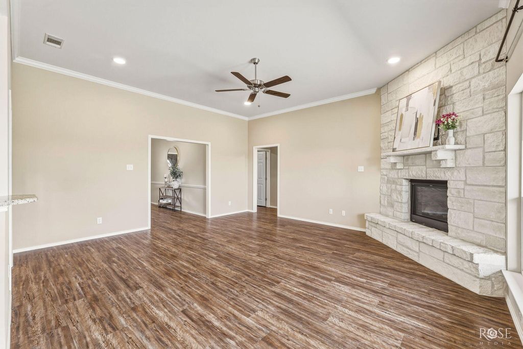 Image 6 of property listing at 5333 Coral Way, San Angelo, TX 76904