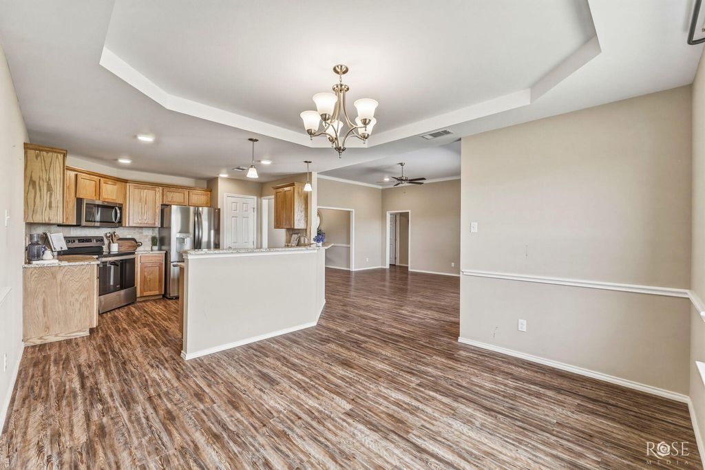 Image 8 of property listing at 5333 Coral Way, San Angelo, TX 76904