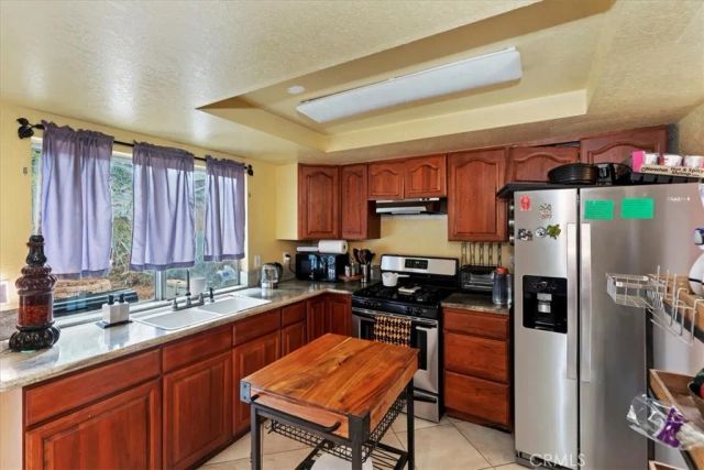 156 S Loretta, Rialto, CA 92376