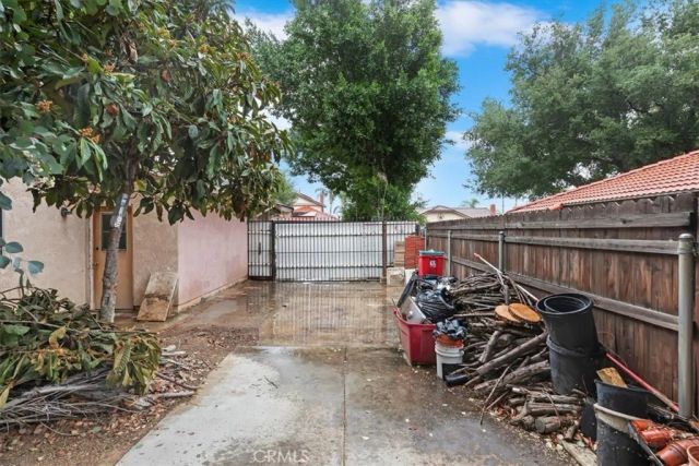 156 S Loretta, Rialto, CA 92376