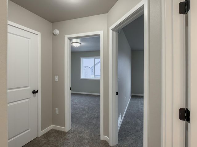 6227 87th Avenue S, Horace, ND 58047