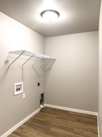 6227 87th Avenue S, Horace, ND 58047