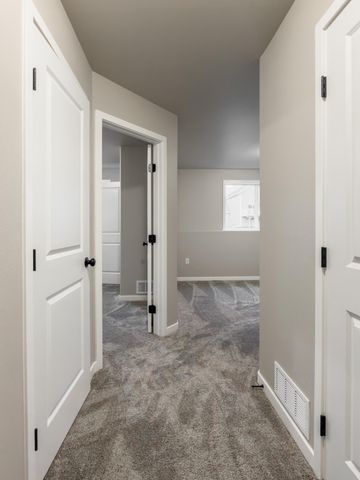 6227 87th Avenue S, Horace, ND 58047