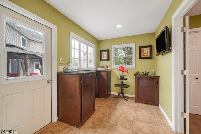 30 Oakley Way, Wayne Twp., NJ 07470