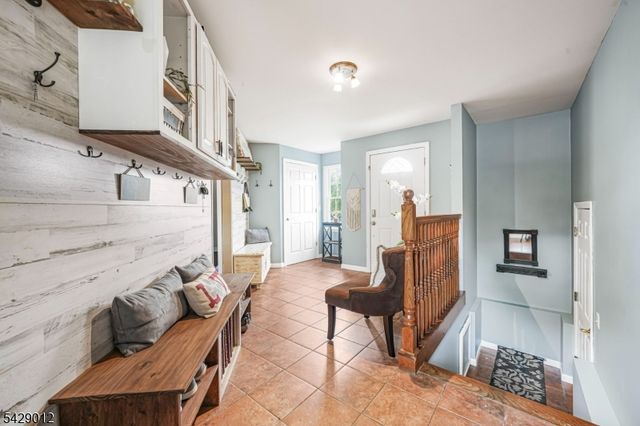 30 Oakley Way, Wayne Twp., NJ 07470