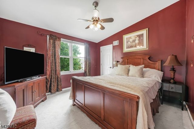 30 Oakley Way, Wayne Twp., NJ 07470
