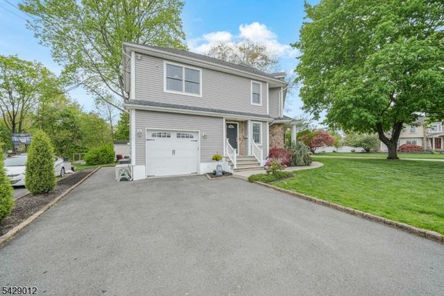 30 Oakley Way, Wayne Twp., NJ 07470