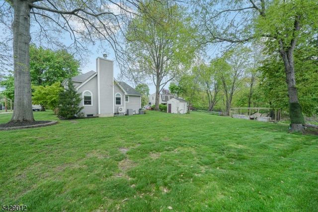 30 Oakley Way, Wayne Twp., NJ 07470