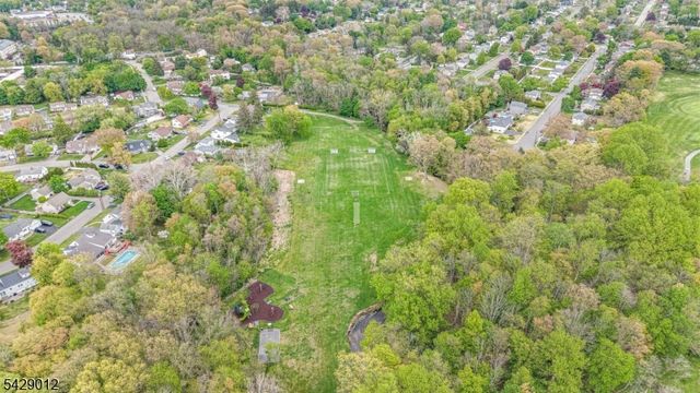 30 Oakley Way, Wayne Twp., NJ 07470