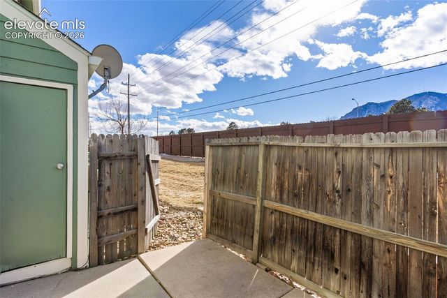 872 London Green Way, Colorado Springs, CO 80906
