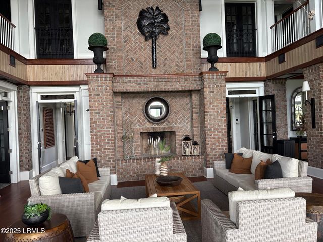 97 Western Trace, Beaufort, SC 29907