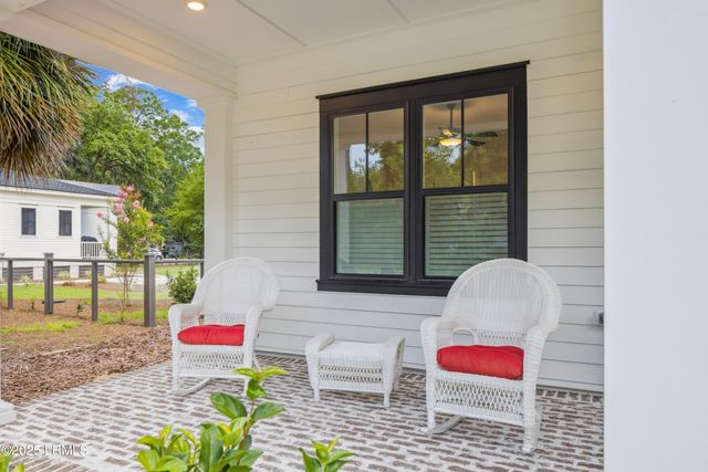 97 Western Trace, Beaufort, SC 29907