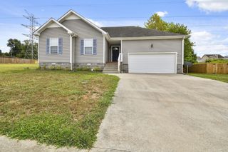 400 Zurich Court, Clarksville, TN 37040