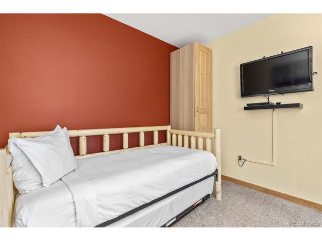 150 Dercum Sq 8453, Keystone, CO 80435