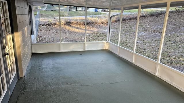 372 E BEACH STREET, Groveland, FL 34736