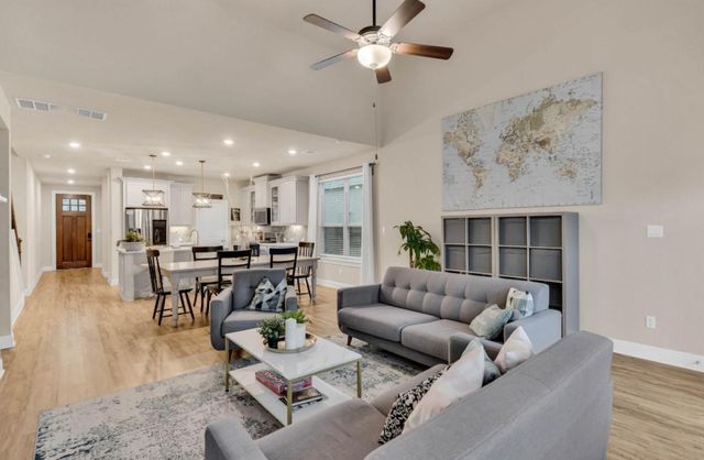 129 Birkshire DR, Georgetown, TX 78626