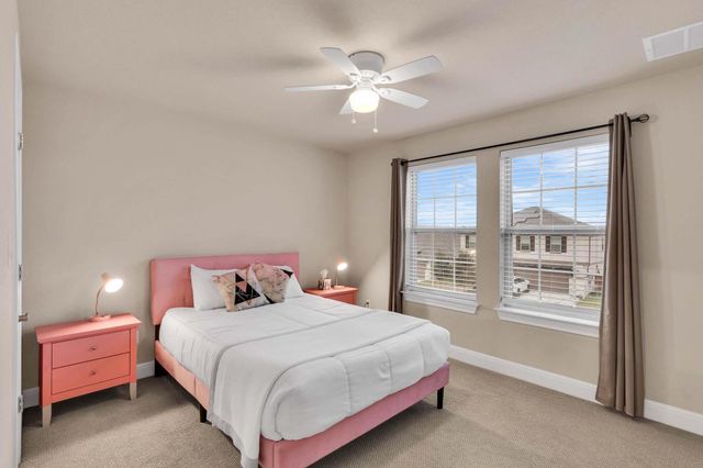 129 Birkshire DR, Georgetown, TX 78626