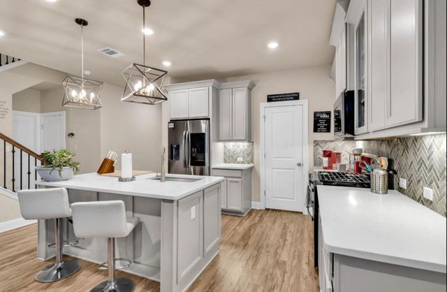 129 Birkshire DR, Georgetown, TX 78626