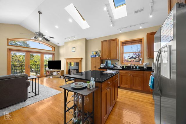 3301 S Michigan Avenue 3, Chicago, IL 60616