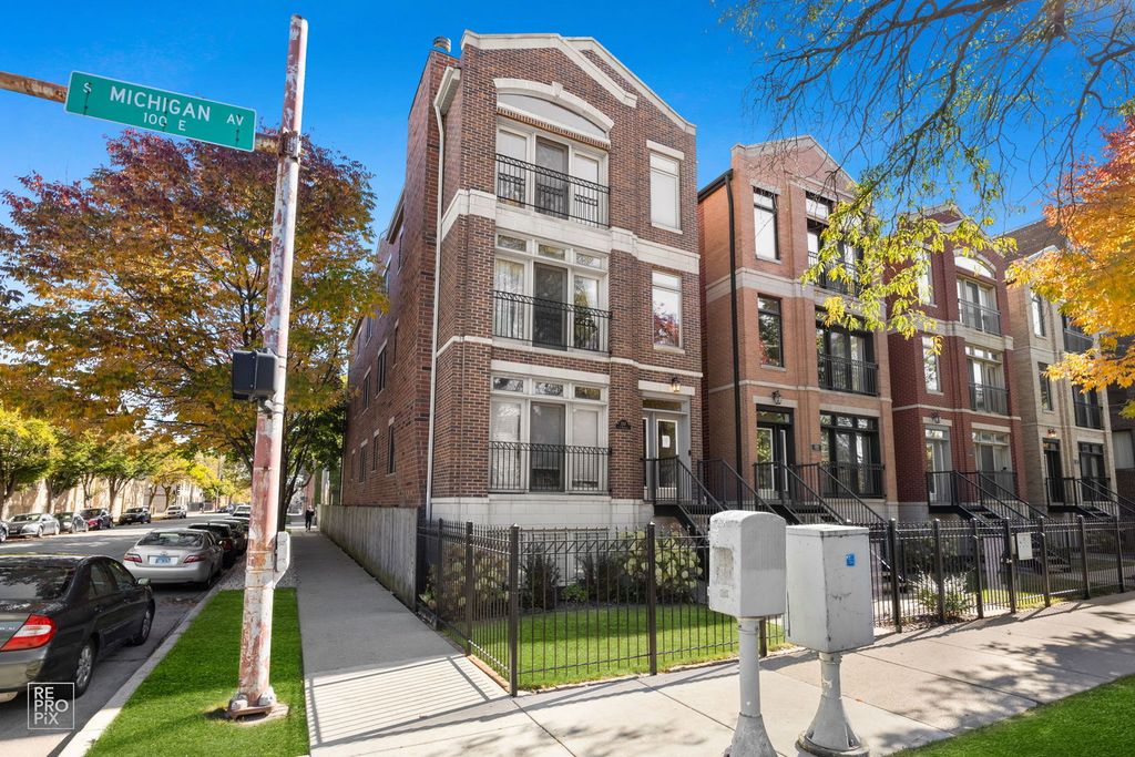 3301 S Michigan Avenue 3, Chicago, IL 60616