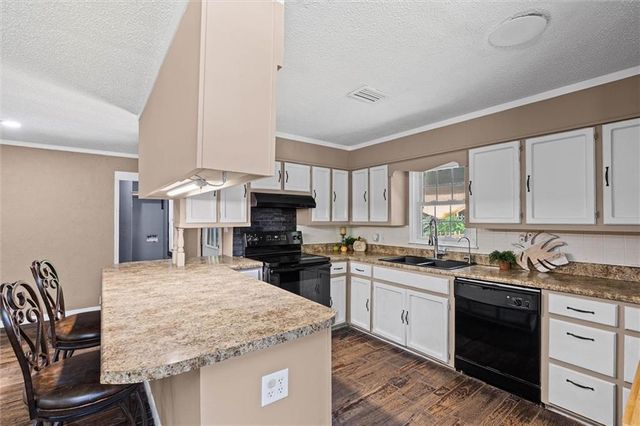212 Valley Road, Chickasaw, AL 36611