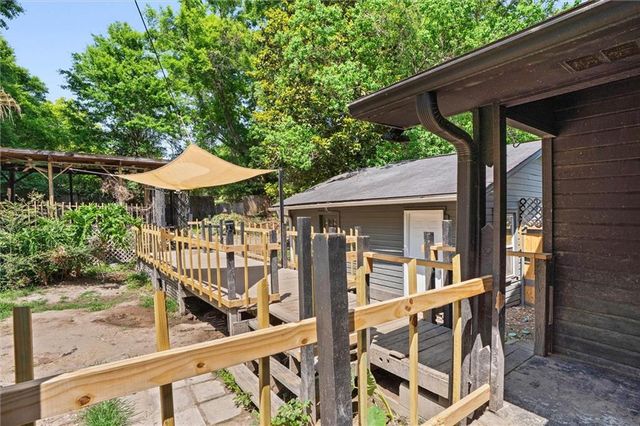 212 Valley Road, Chickasaw, AL 36611