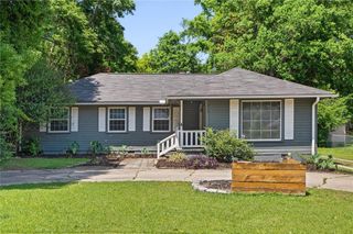 212 Valley Road, Chickasaw, AL 36611