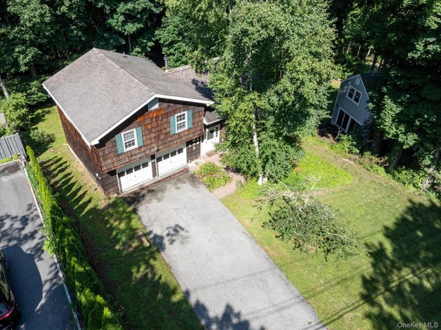 45 Laurelton Road, Mount Kisco, NY 10549