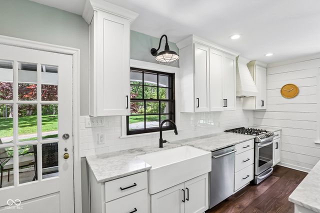 4200 E 71st Street, Indianapolis, IN 46220