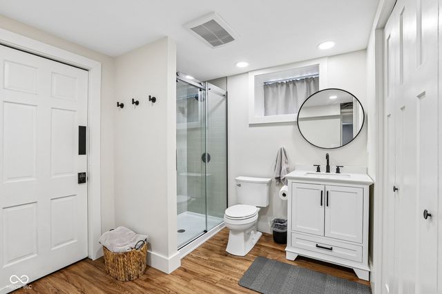 4200 E 71st Street, Indianapolis, IN 46220
