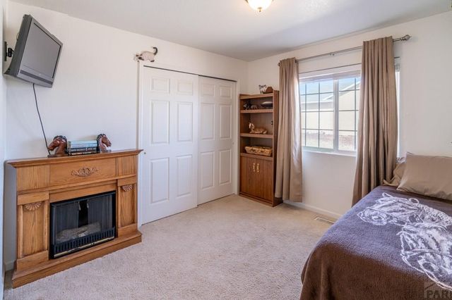 603 E Tanager Dr, Pueblo, CO 81007